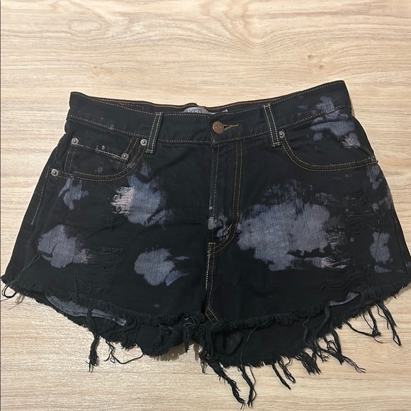 Vintage Levi’s Distressed Denim Cutoff Shorts - Picture 1 of 4